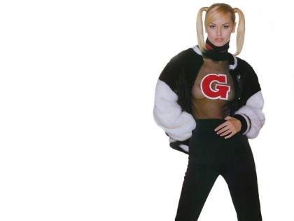 adrianakarembeusklenarikova