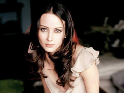 amy-acker