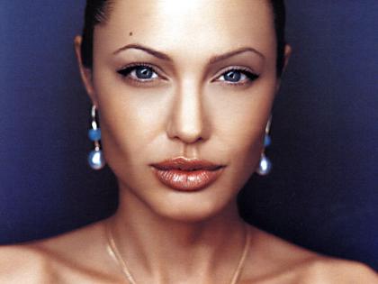 angelinajolie