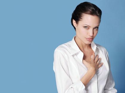 angelinajolie