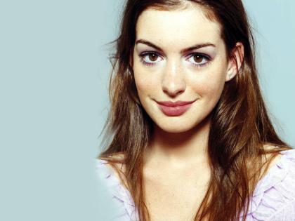 anne-hathaway