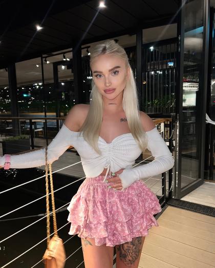 blondeee.barbie_22