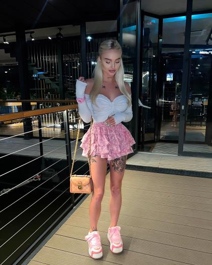 blondeee.barbie_22