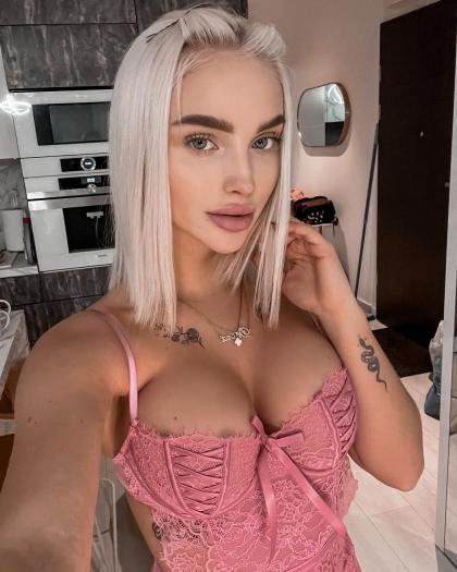 blondeee.barbie_22