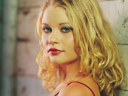 emilie-deravin