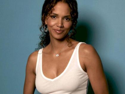 halle-berry