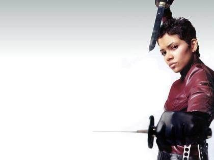halle-berry