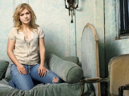 kelly-clarkson