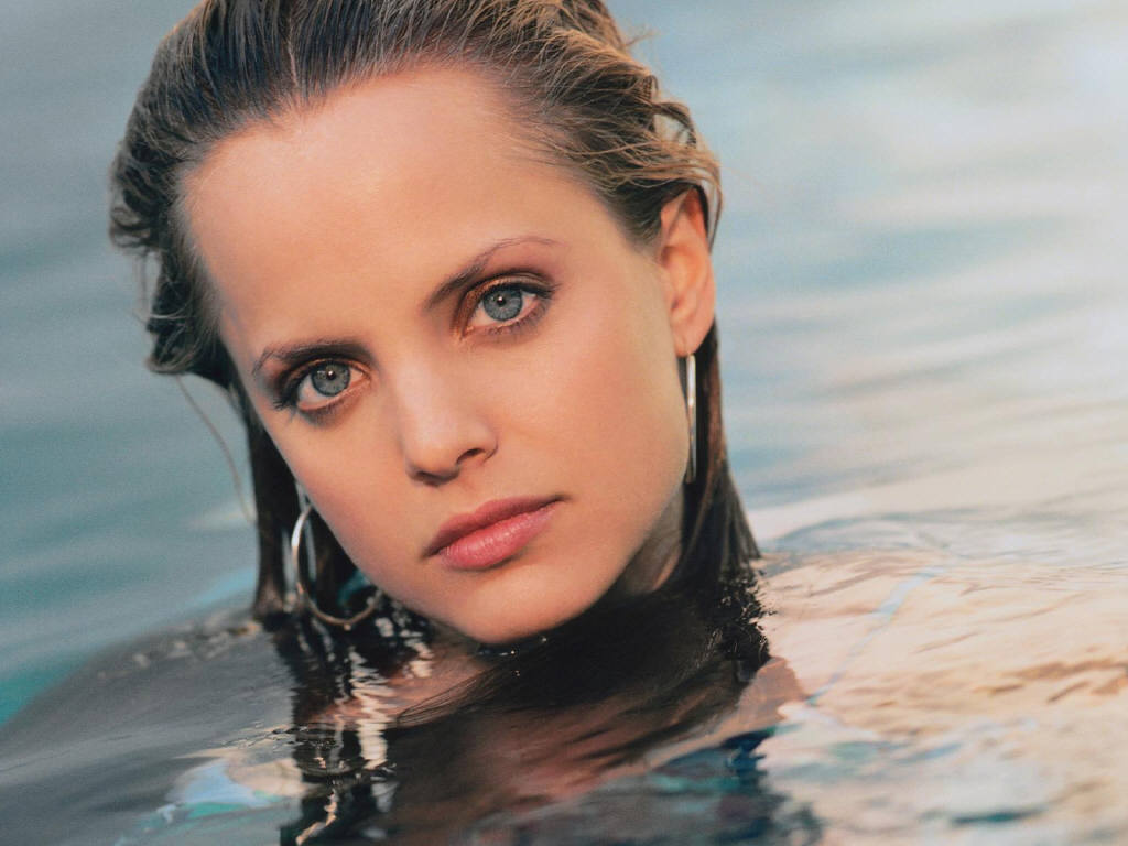 Mena Suvari, mena-suvari Photo #86729