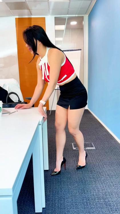 secretary_elena